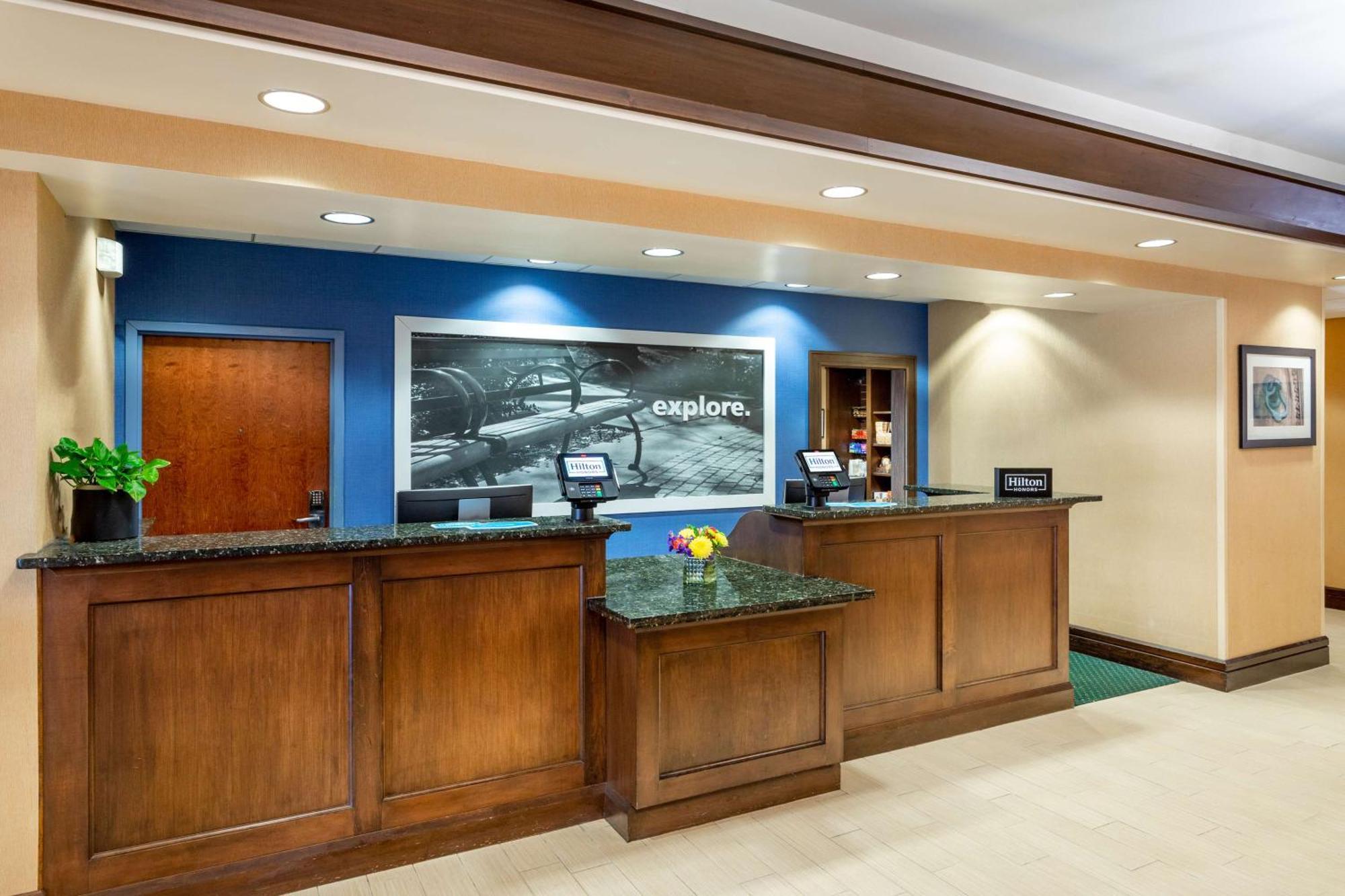 Hampton Inn & Suites Sacramento-Elk Grove Laguna I-5 Εξωτερικό φωτογραφία